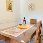 Nicolara By Rent Istria וילה בוזט