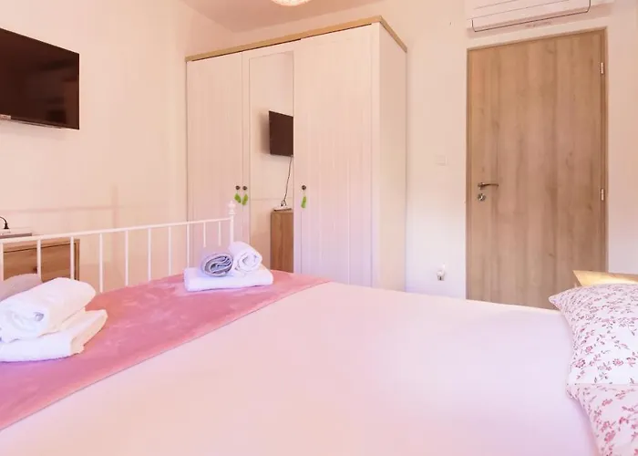 Nicolara By Rent Istria בוזט